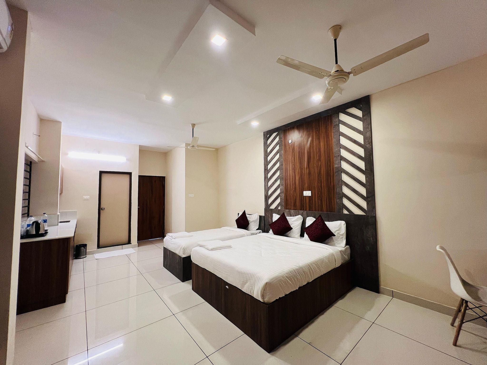 FAMILY SUITE AC