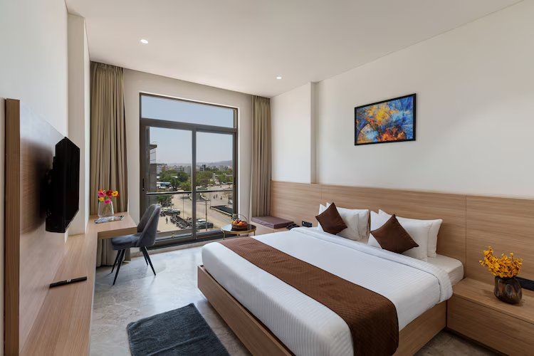 Deluxe City view with Balcony