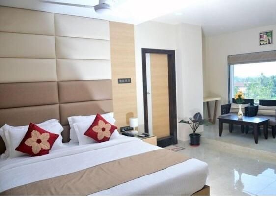 Hotel Royal Palace STANDARD King Room 2