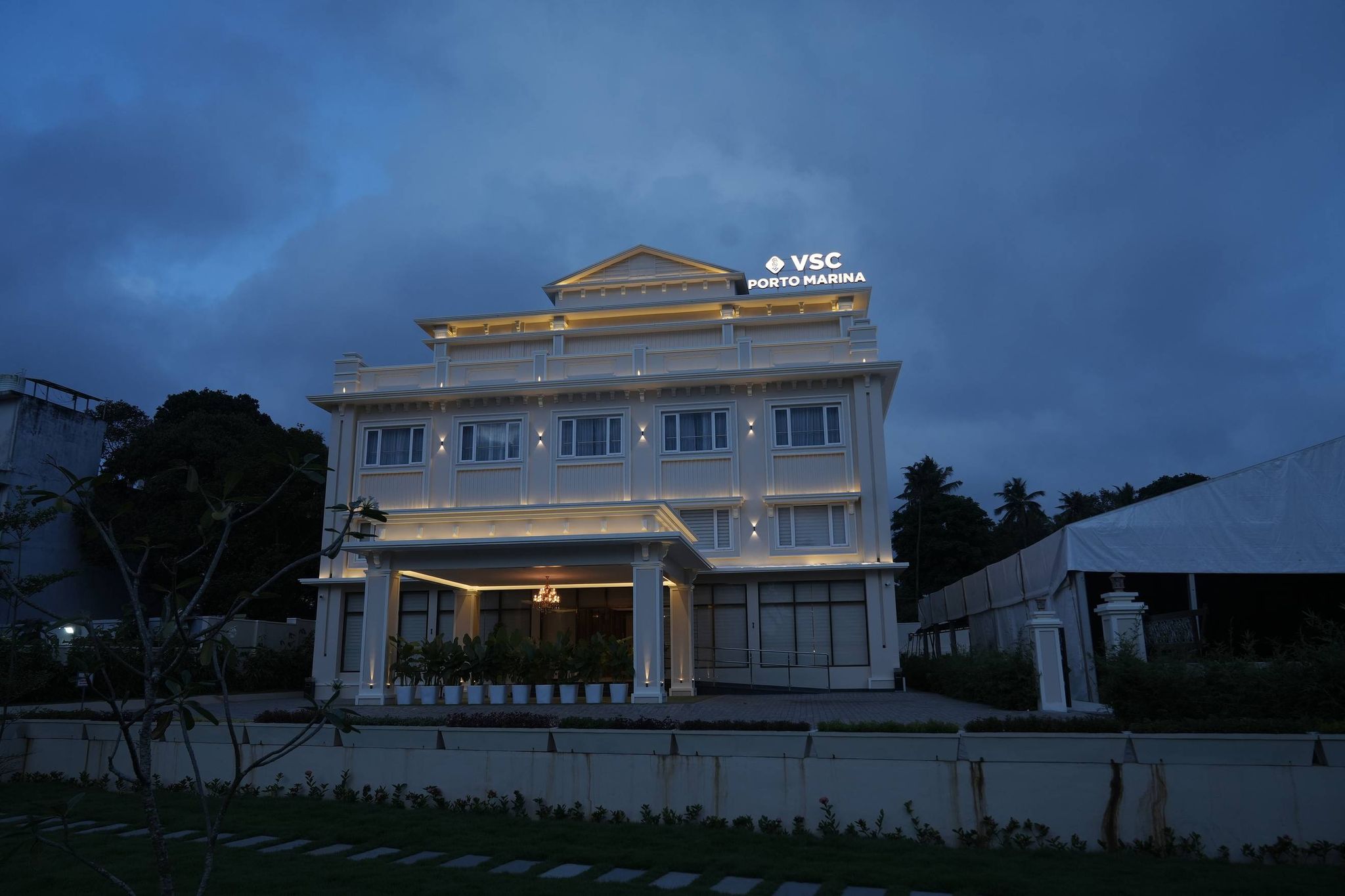 Hotel Exterior