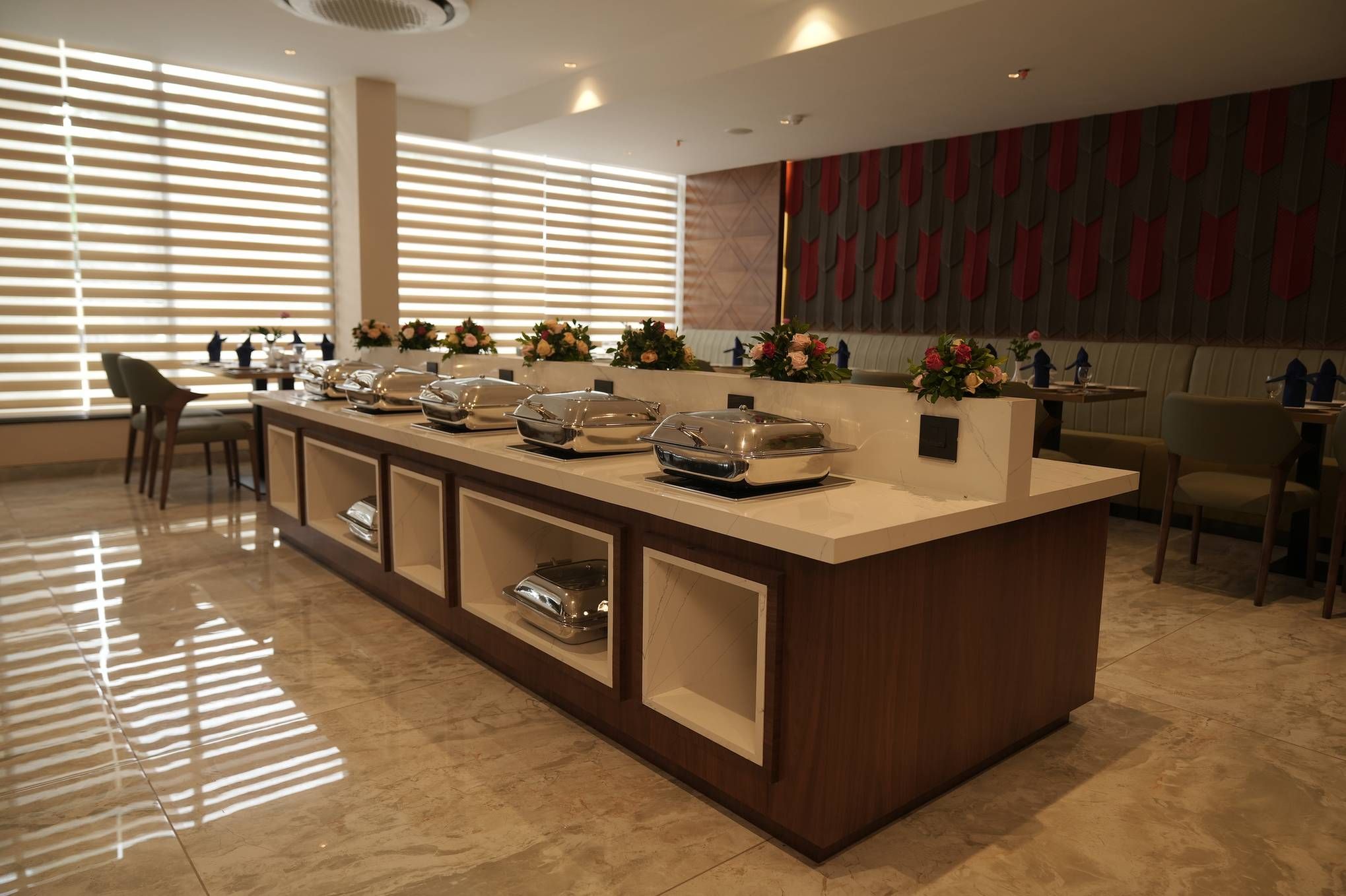 Food & Dining