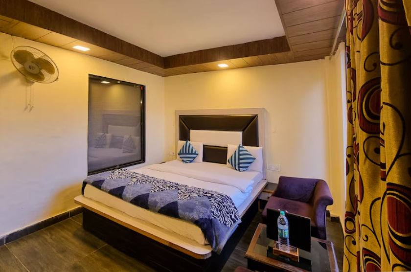 Deluxe Valley View Room