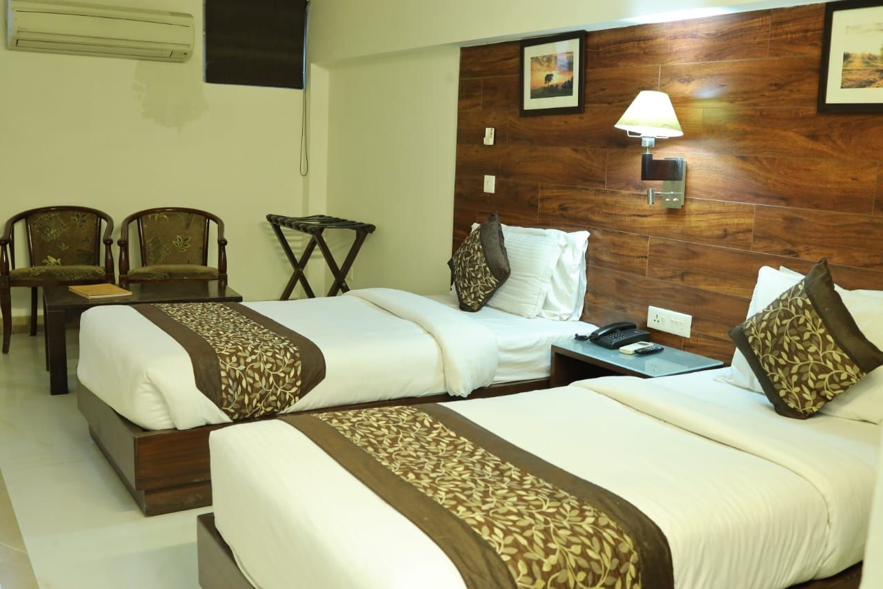 The Courtyard Hotel Deluxe Room 3