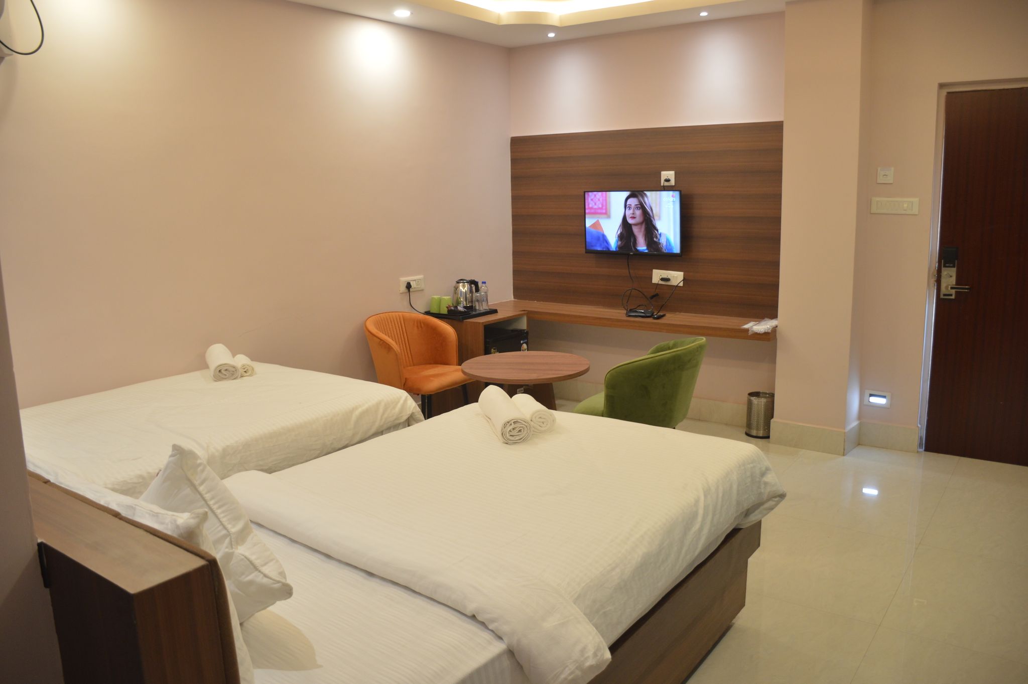 Super Deluxe Twin Bed Room