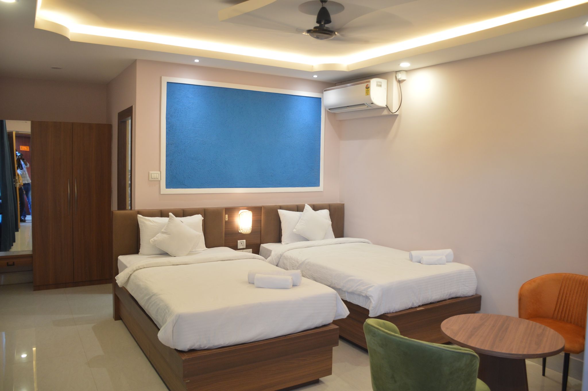Super Deluxe Twin Bed Room
