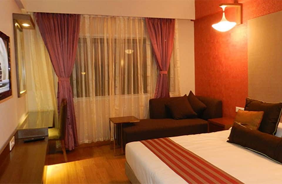 Sinclairs Retreat Deluxe Room 2