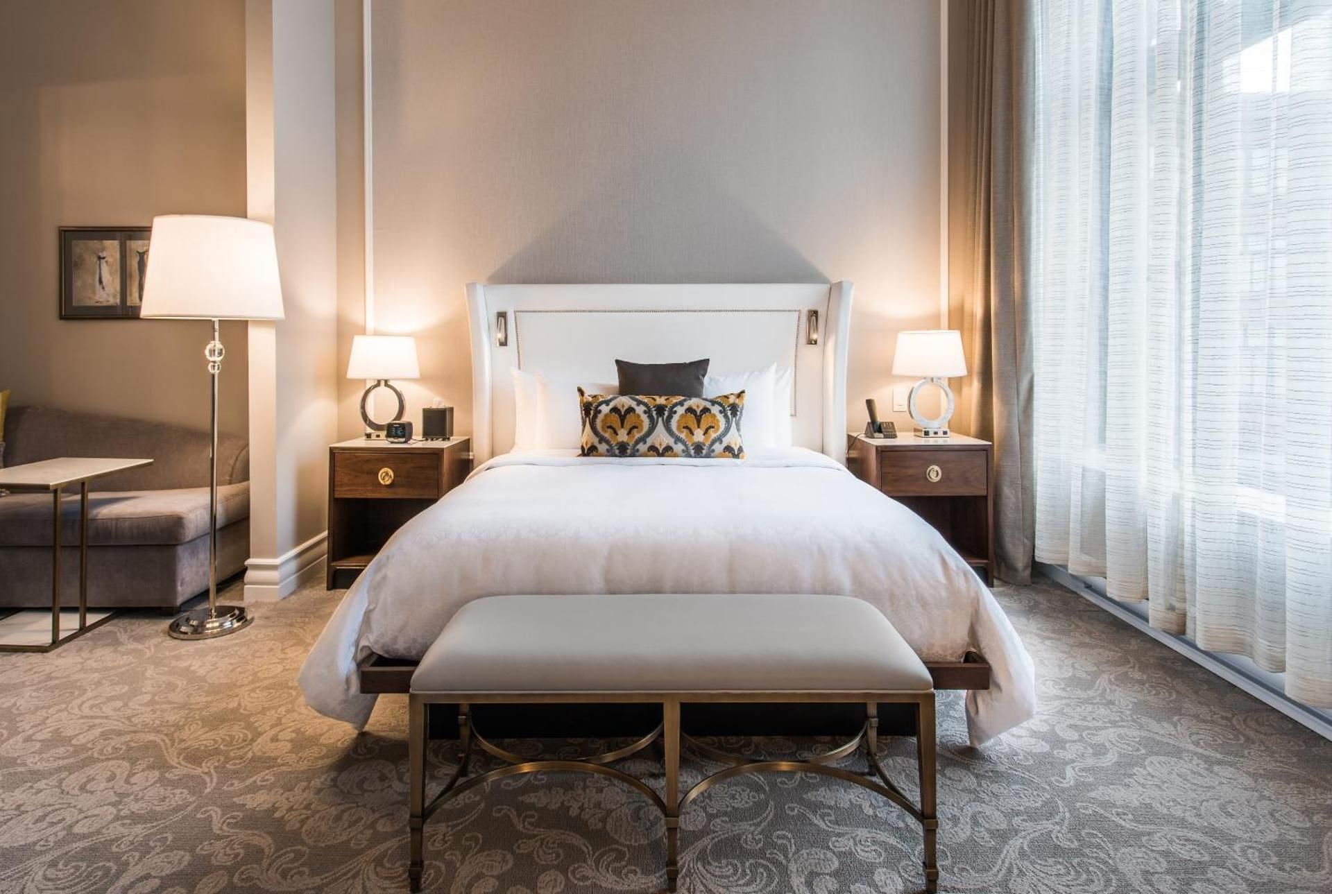 Grand Deluxe 1 King Bed