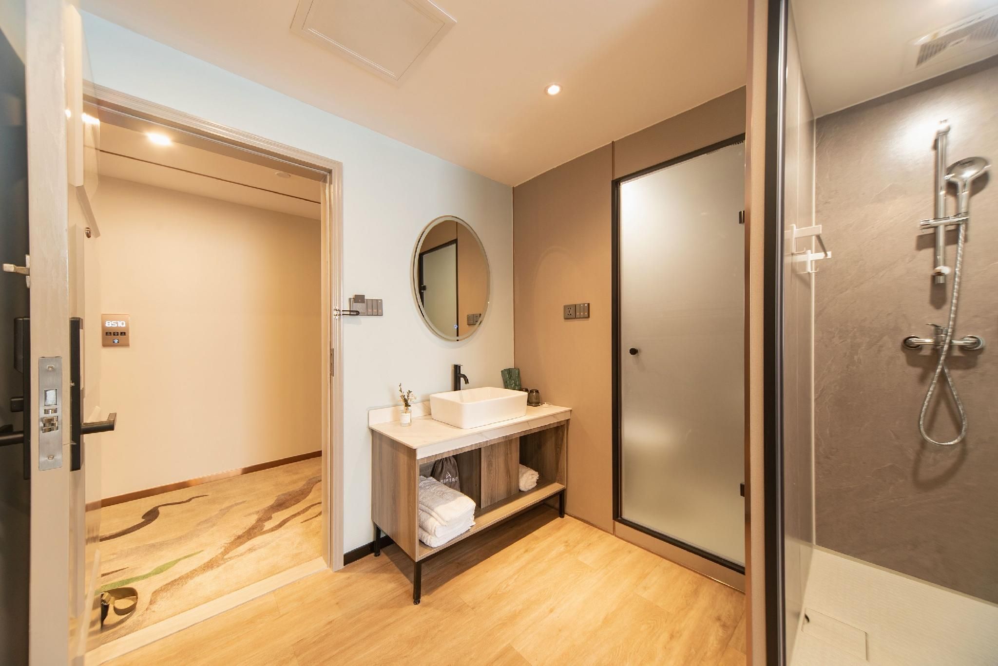 Aoya Buyu Apartment (Guangzhou Zhongda Subway Station Cotton Tree Tree Zhongdamen Branch) Select Bed Room 3