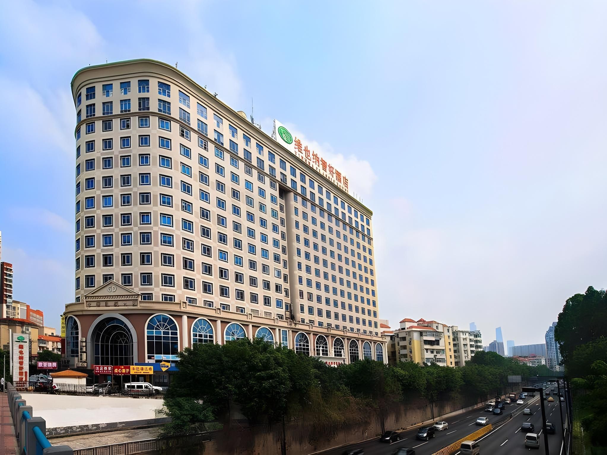 Vienna Classic Hotel Guangzhou Shaheding Metro Station