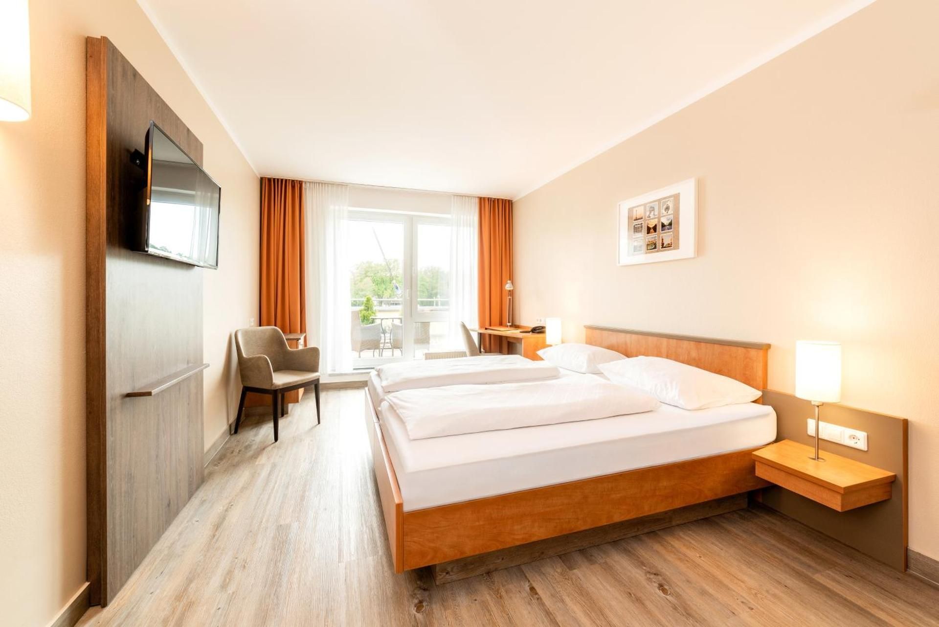 Double Room Spreeseite