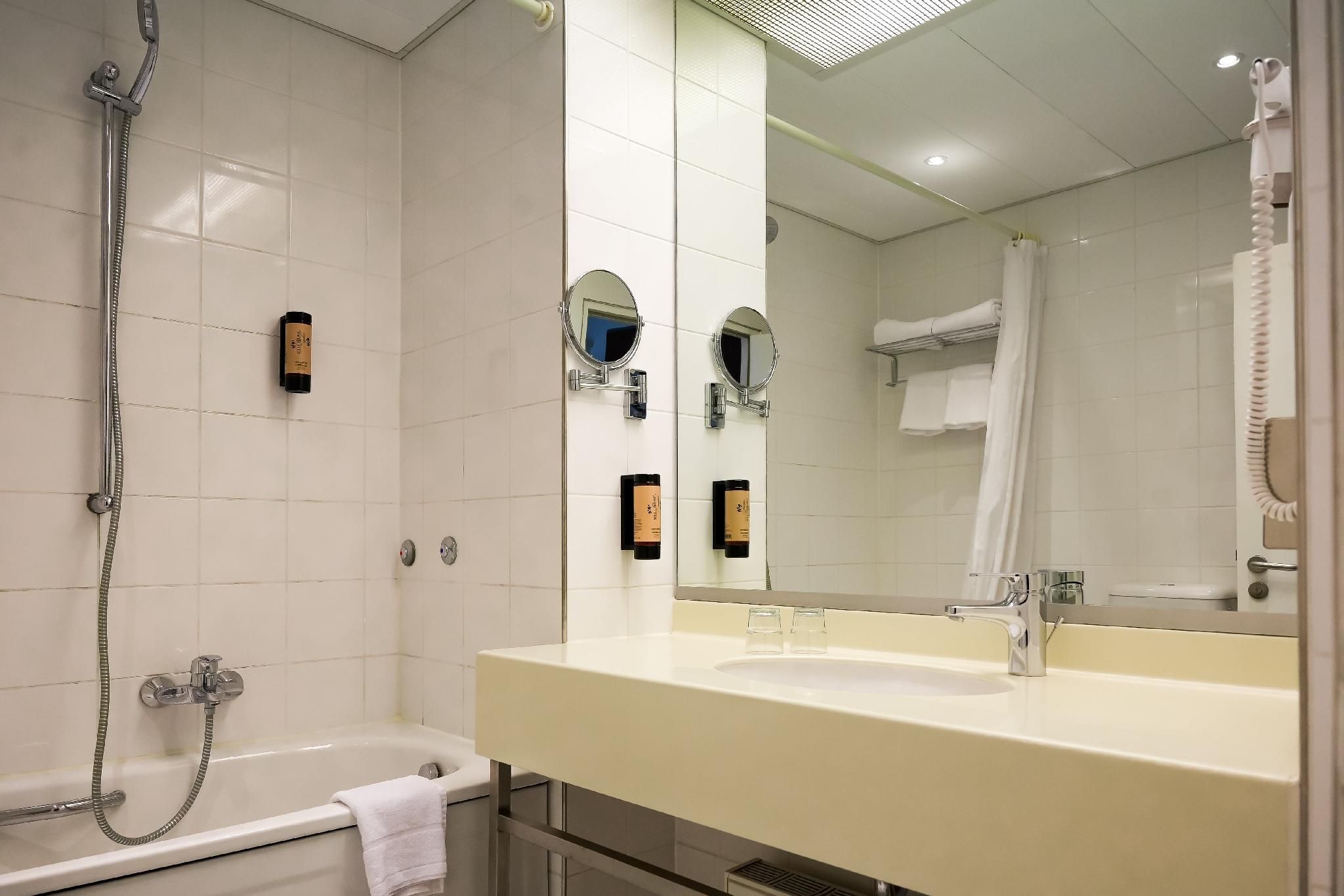 Sylter Hof Berlin Standard Queen Room 3