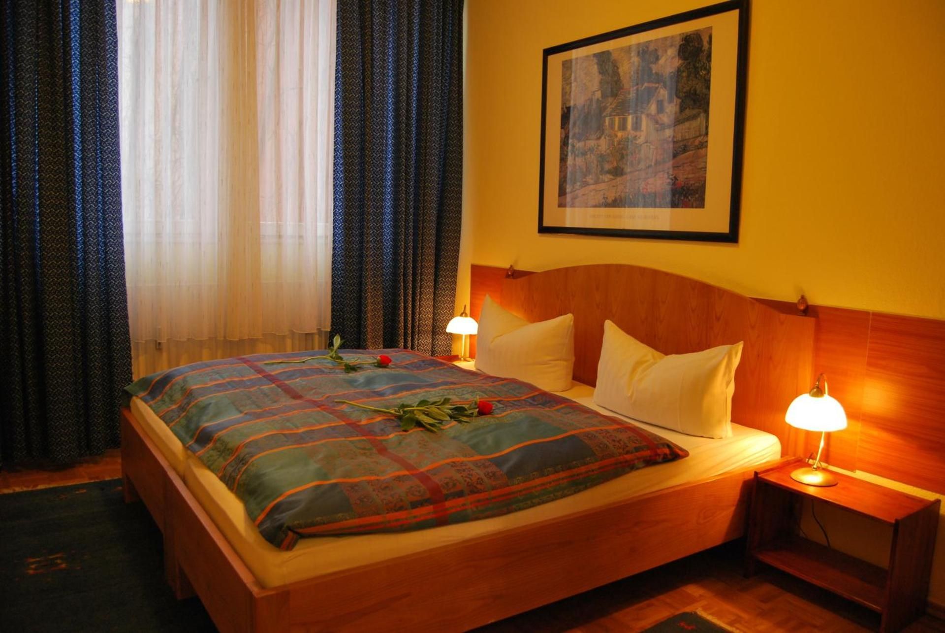 Two-Bedroom Apartment (2-4 Adults)