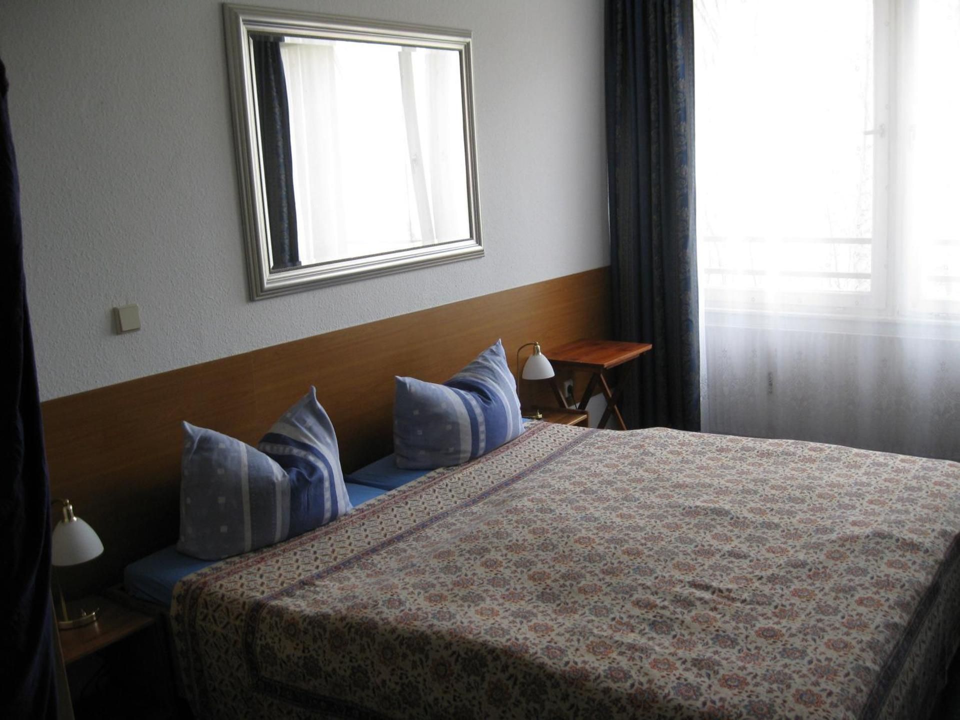 Two-Bedroom Apartment (2-4 Adults)