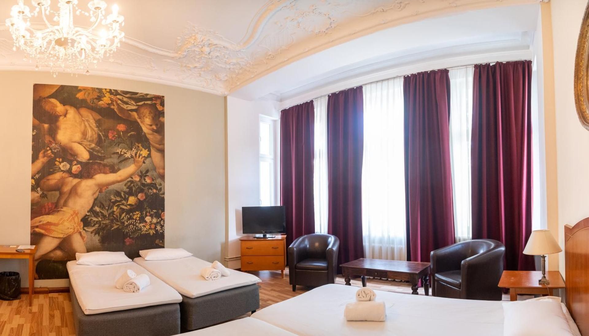Quadruple Room Ensuite with Balcony