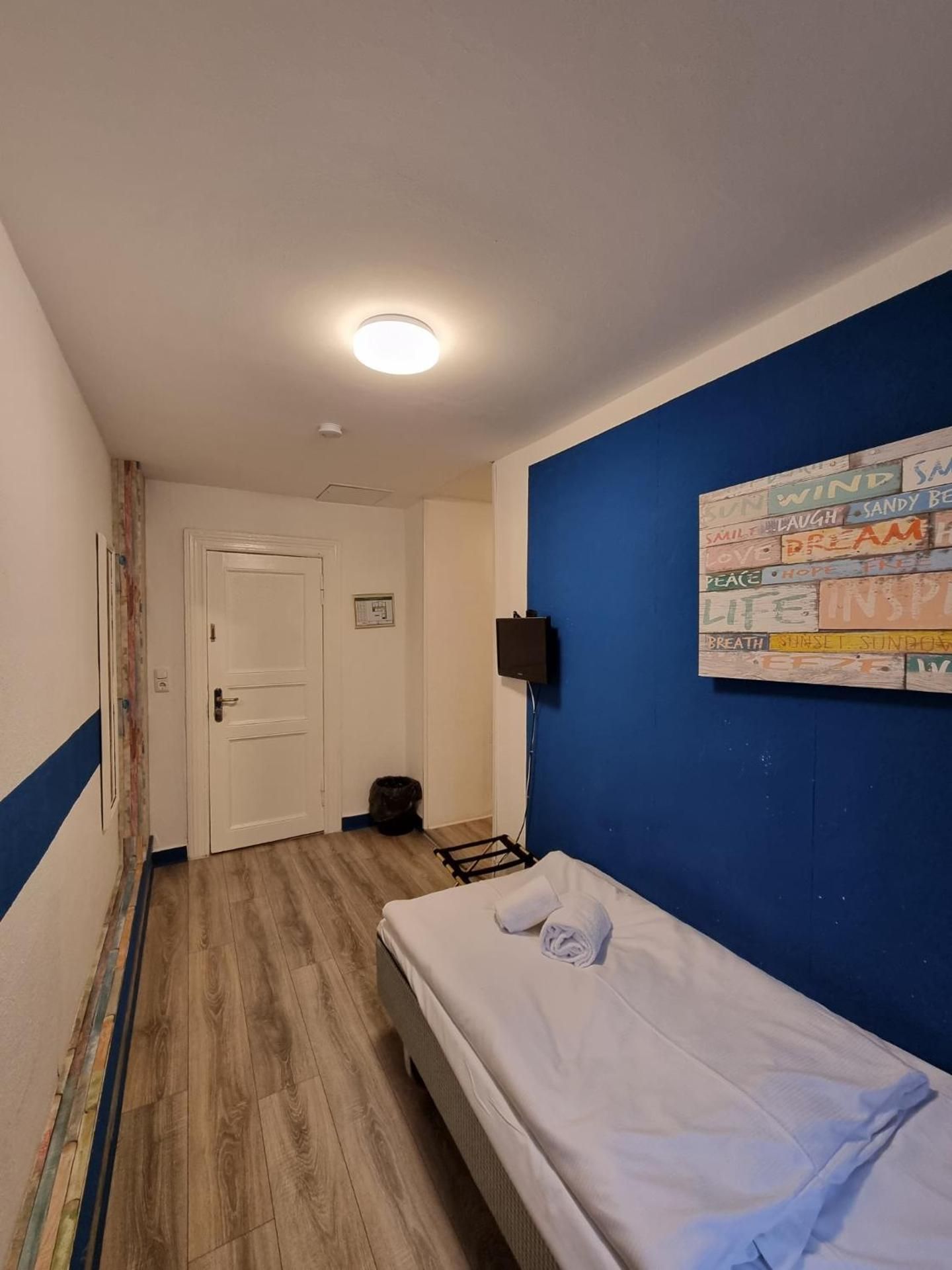 Safestay Berlin Single Room Ensuite