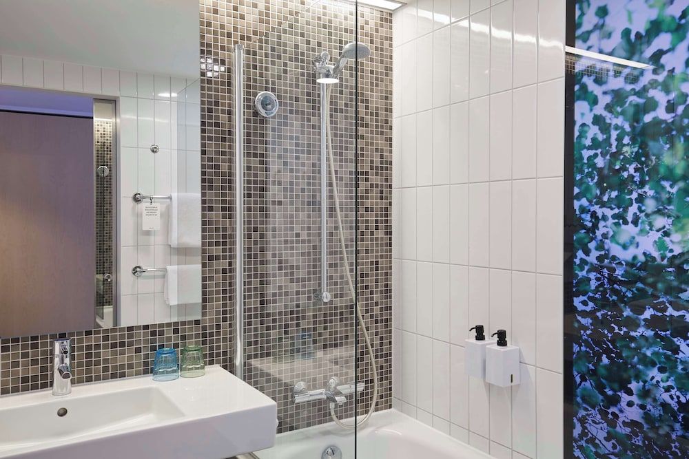 Scandic Berlin Potsdamer Platz Standard Double Room 7