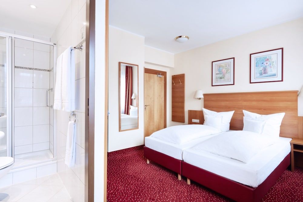 Hotel Doria Double or Twin Room 5