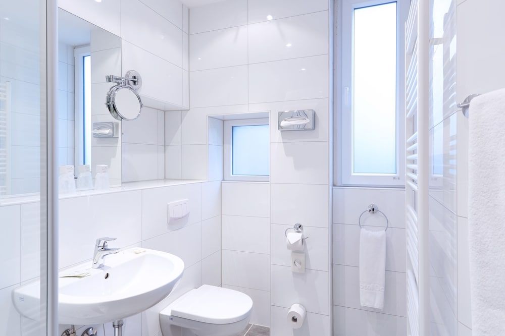 Hotel Doria Double or Twin Room 6