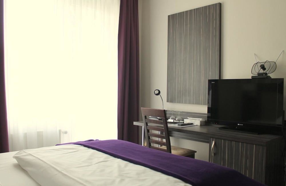 Hotel Famosa Standard Single Room