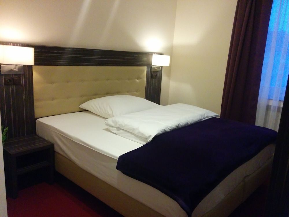 Hotel Famosa Standard Double Room 6