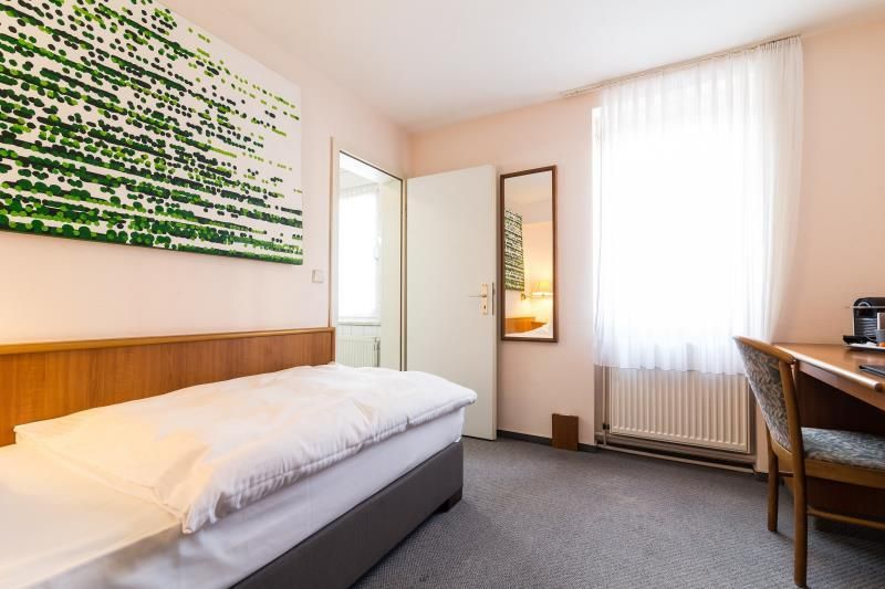 Hotel Restaurant Cafe Schoene Aussicht Standard Single 2