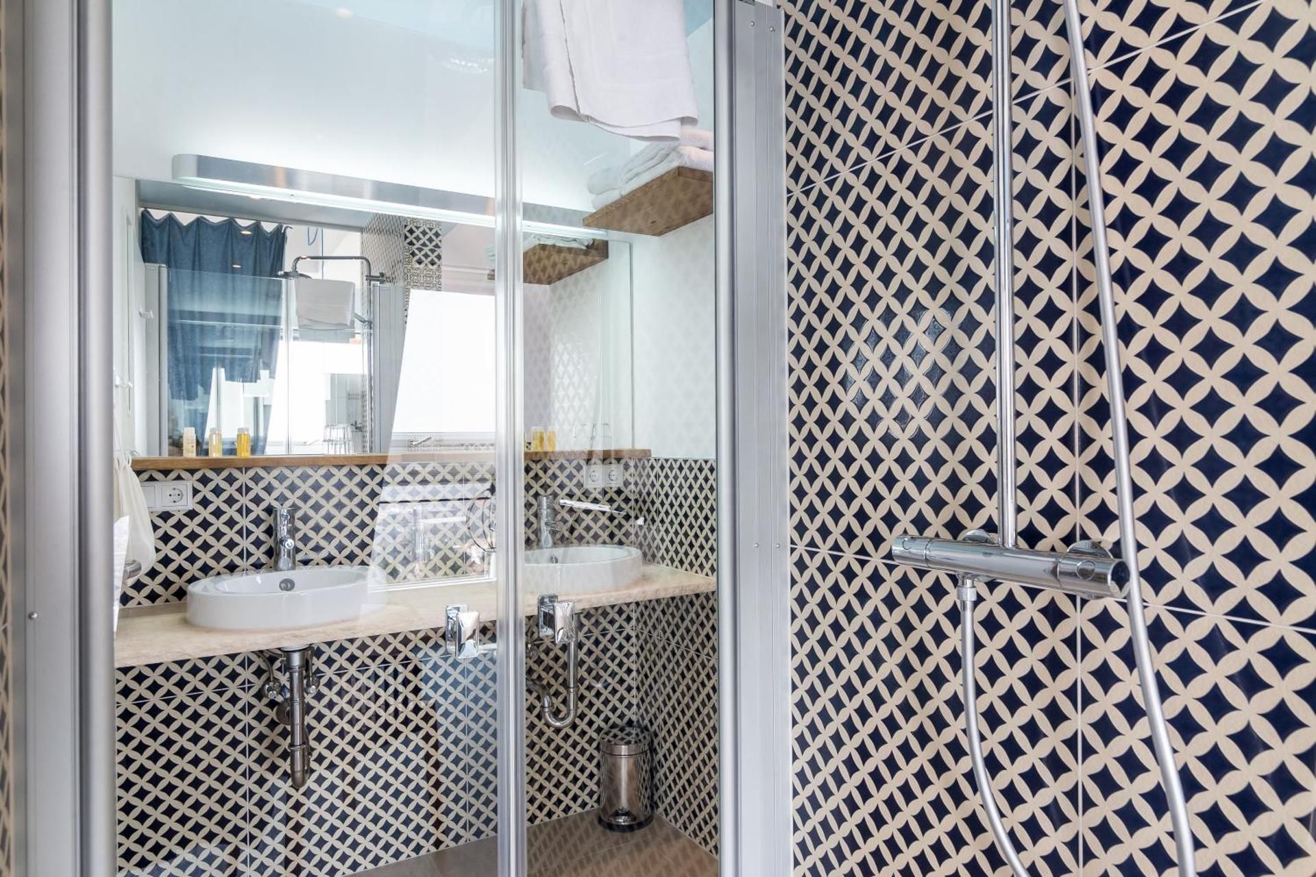 Hotel Restaurant Cafe Schoene Aussicht Junior Suite 3