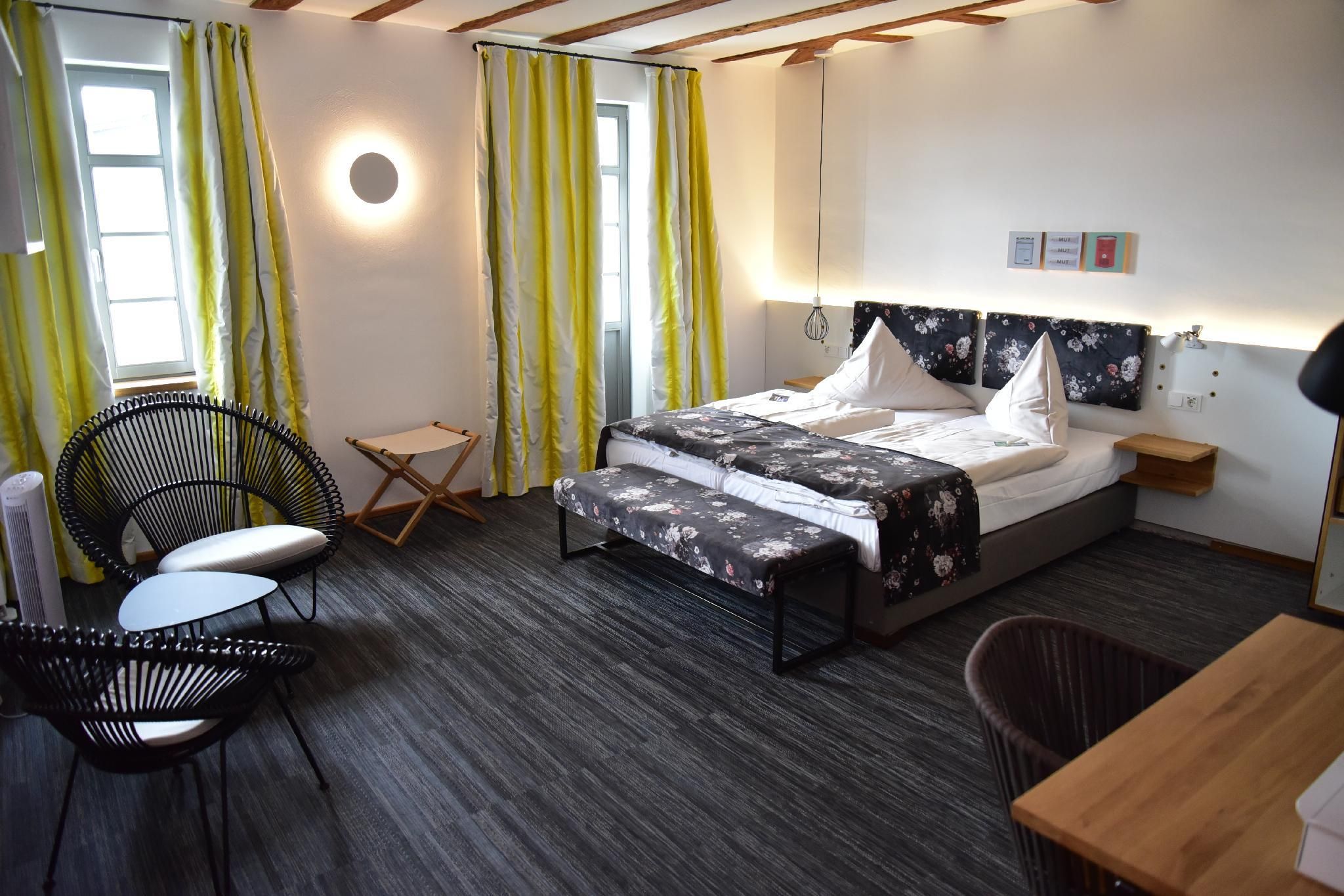 Hotel Restaurant Cafe Schoene Aussicht Business Double or Twin Room 2