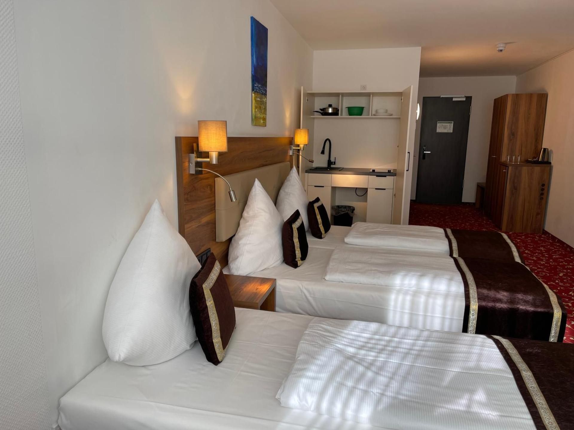 Deluxe Triple Room
