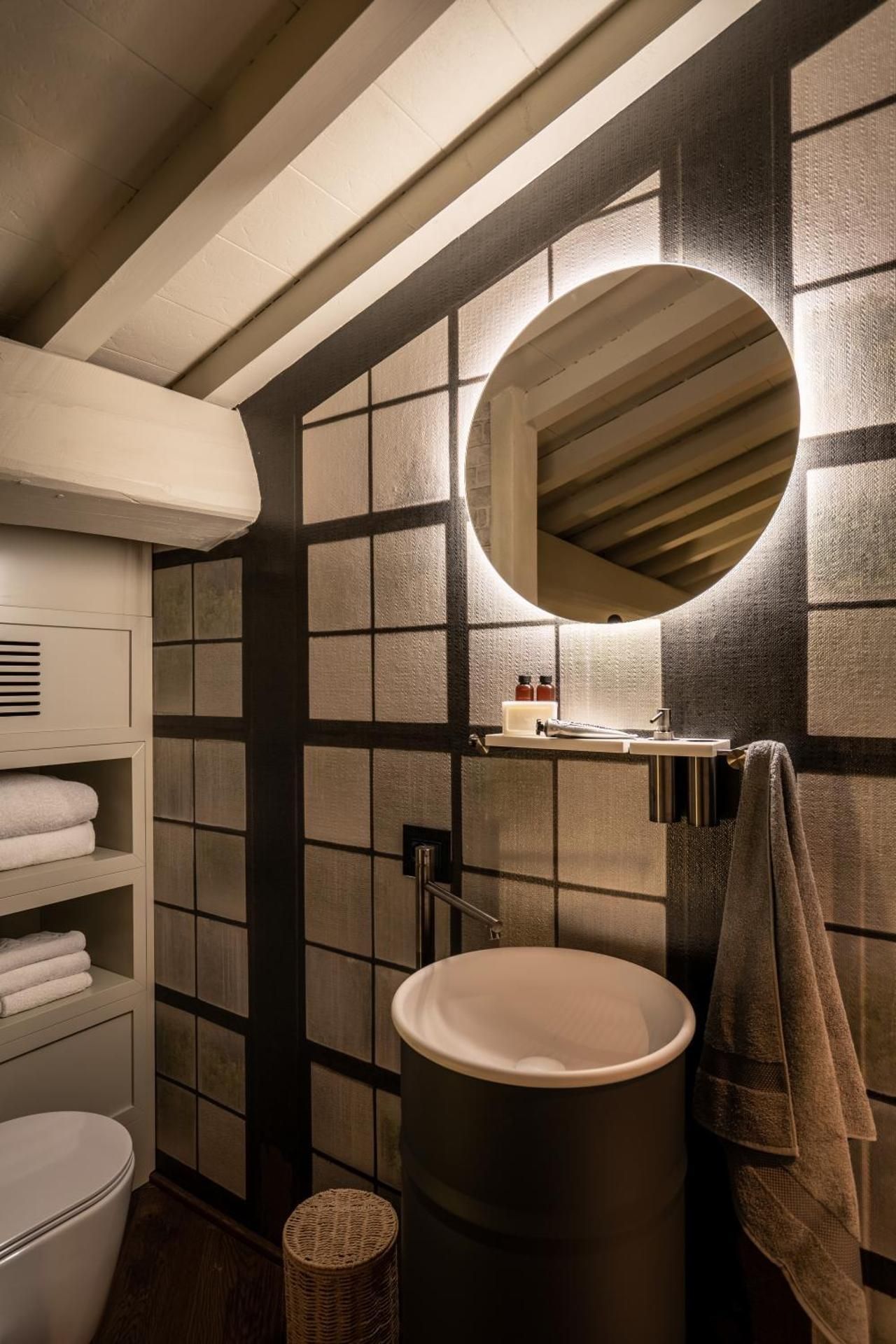 Oltrarno 1881 Apartments Two-Bedroom Apartment 2