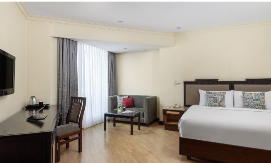 Superior Room City View Queen Bed