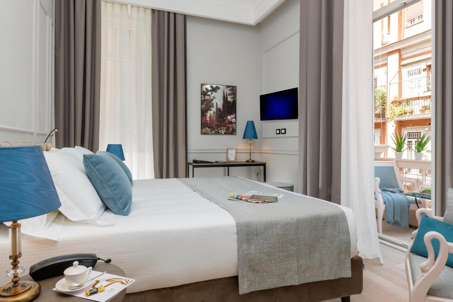 Hotel La Ville Rome Deluxe Double or Twin Room