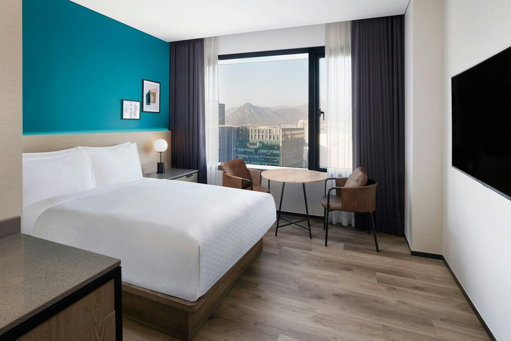 Four Points by Sheraton Josun, Seoul Myeongdong Superior, Guest room, 1 Double, City view