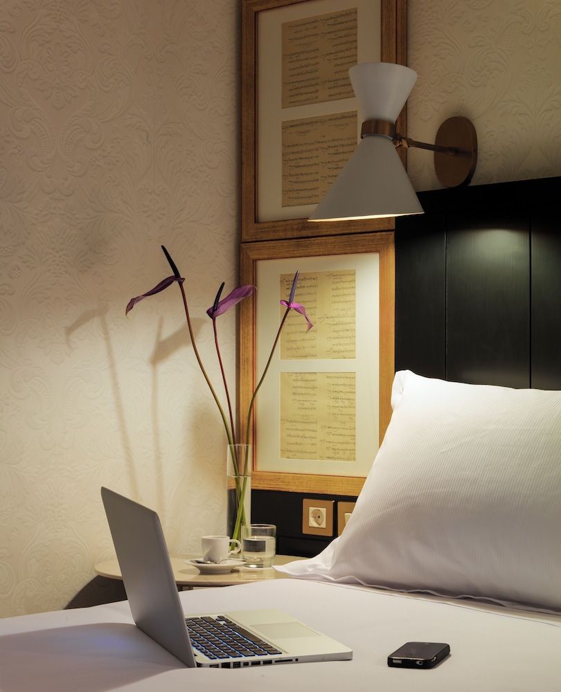 H10 Catalunya Plaza Boutique Hotel Habitacin familiar uso individual