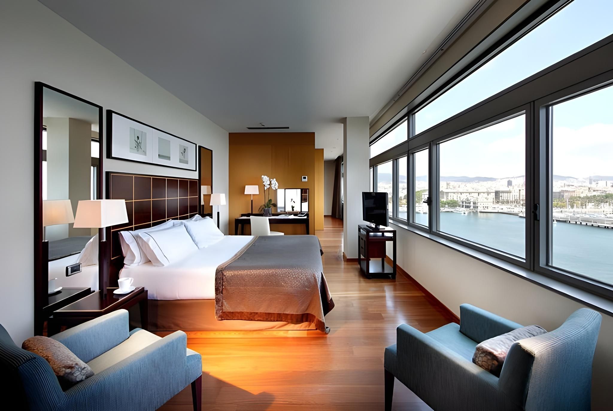 Eurostars Grand Marina Superior Room 2