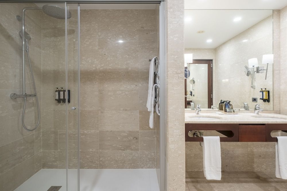 Eurostars Grand Marina Superior Room 3