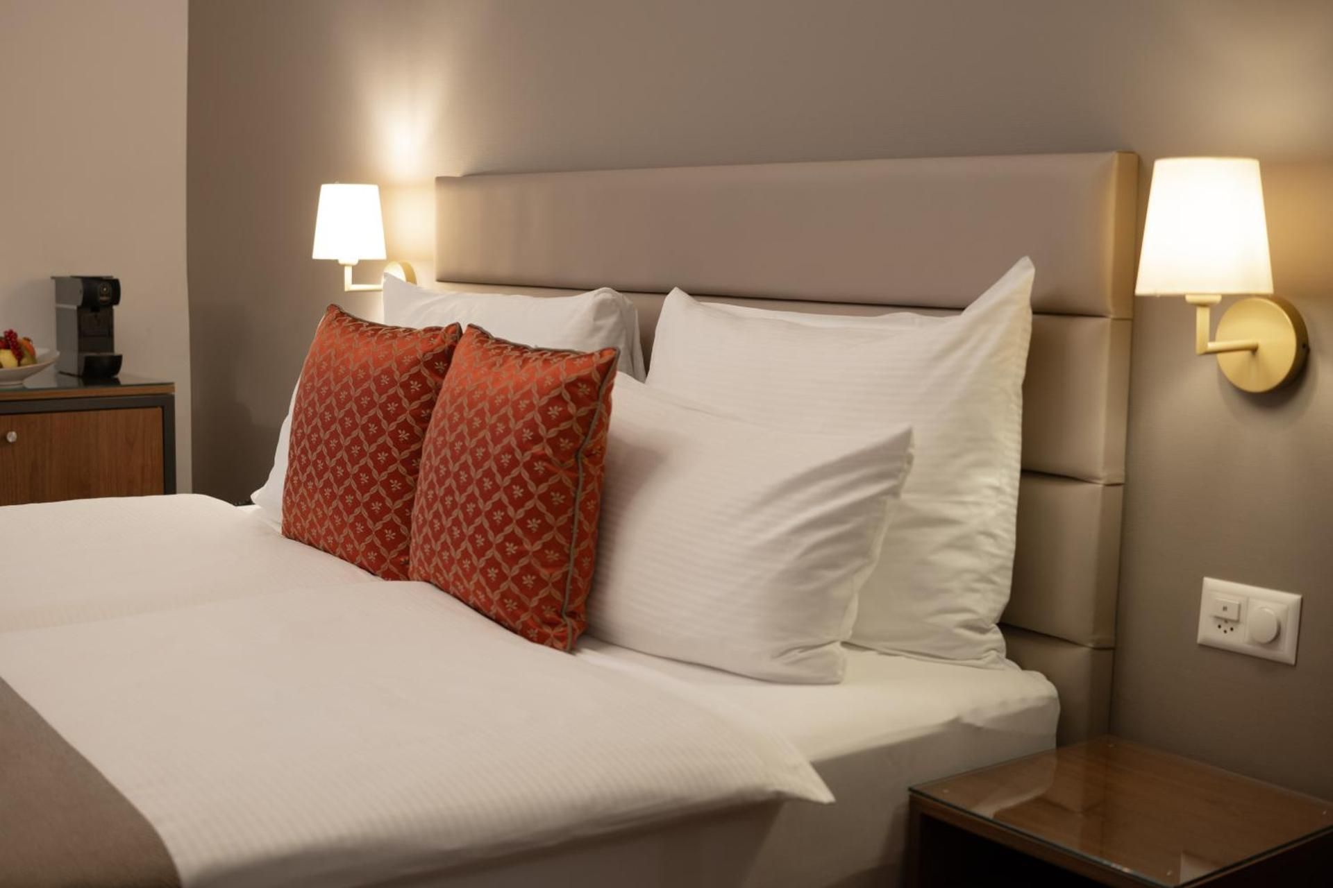 Double room city side 14m2