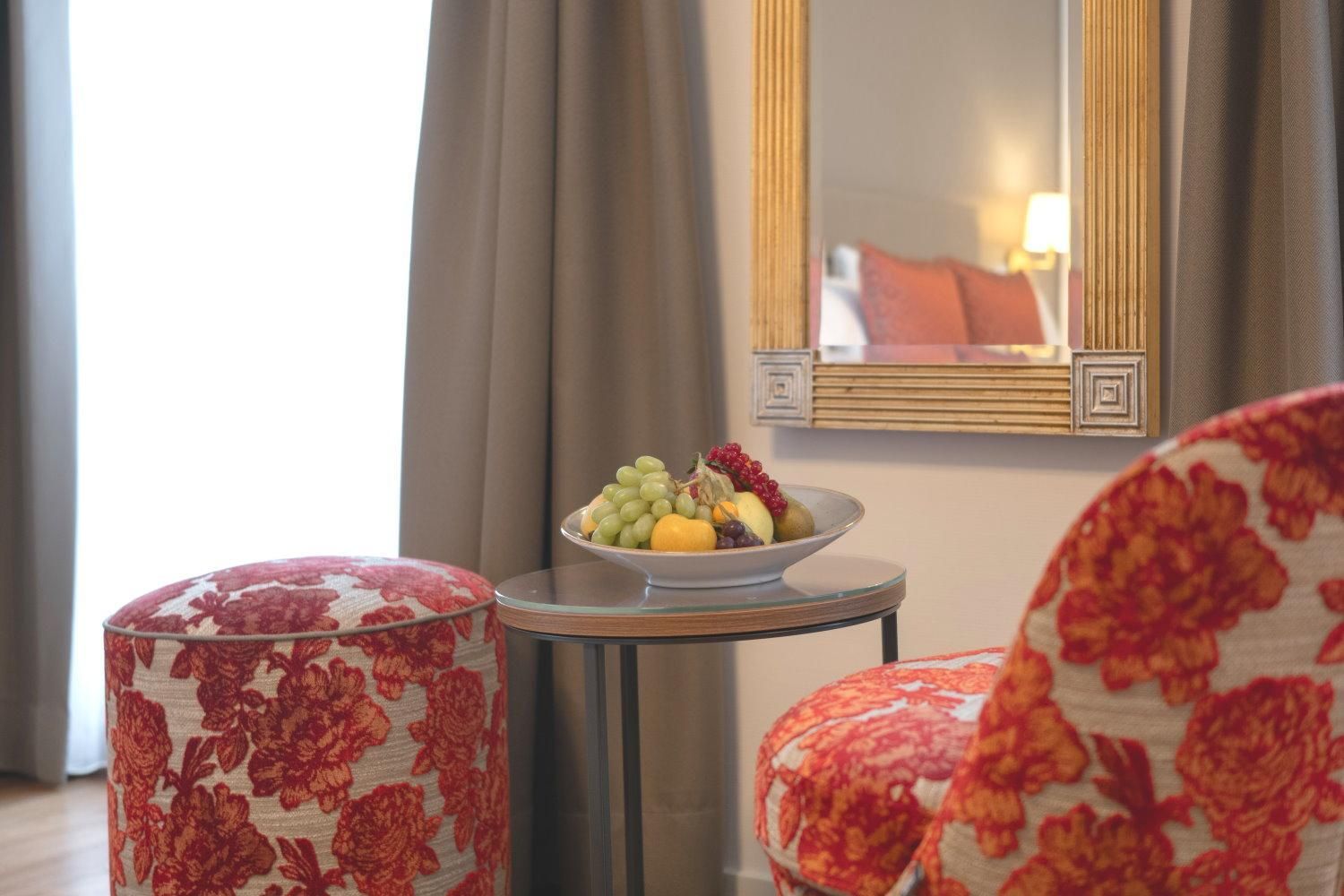 Double room facing the Chapel Bridge and balcony 21m2