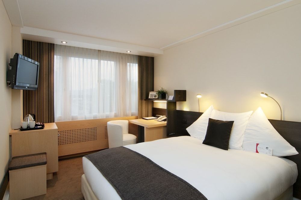 Crowne Plaza Zürich by IHG Standard Room 4