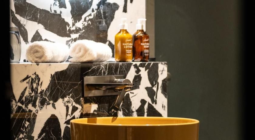 The Home Hotel Junior Signature Suite 8