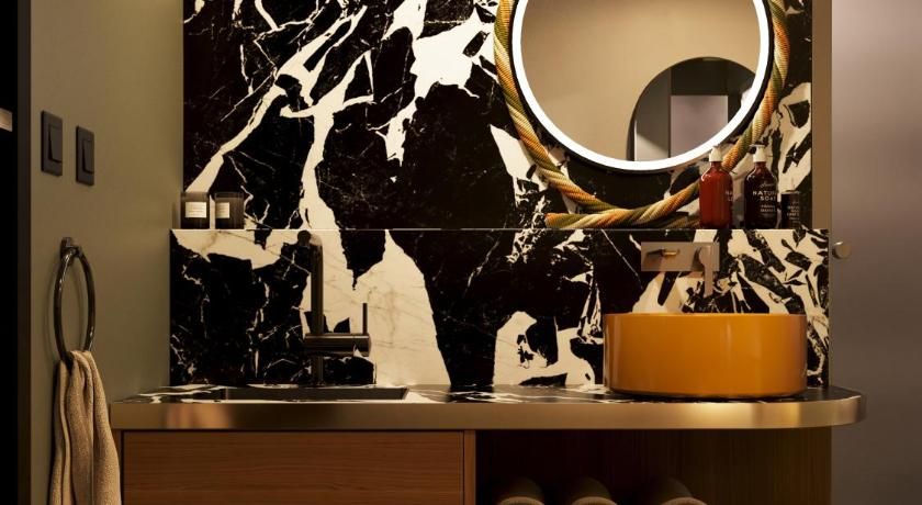 The Home Hotel Junior Signature Suite 5