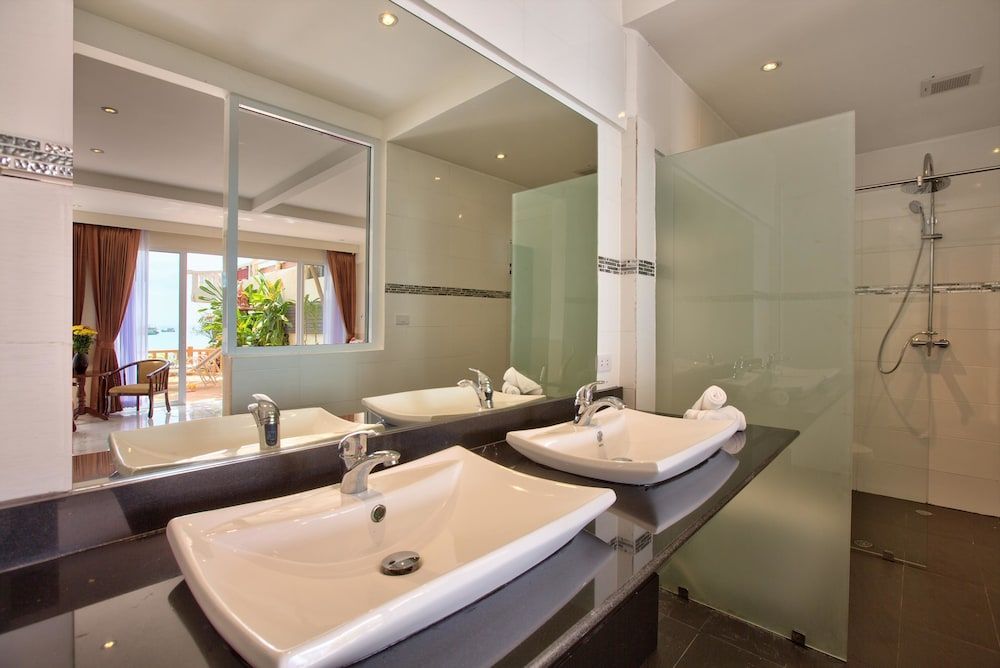 Crystal Bay Beach Resort Beachfront Deluxe with Terrace 7