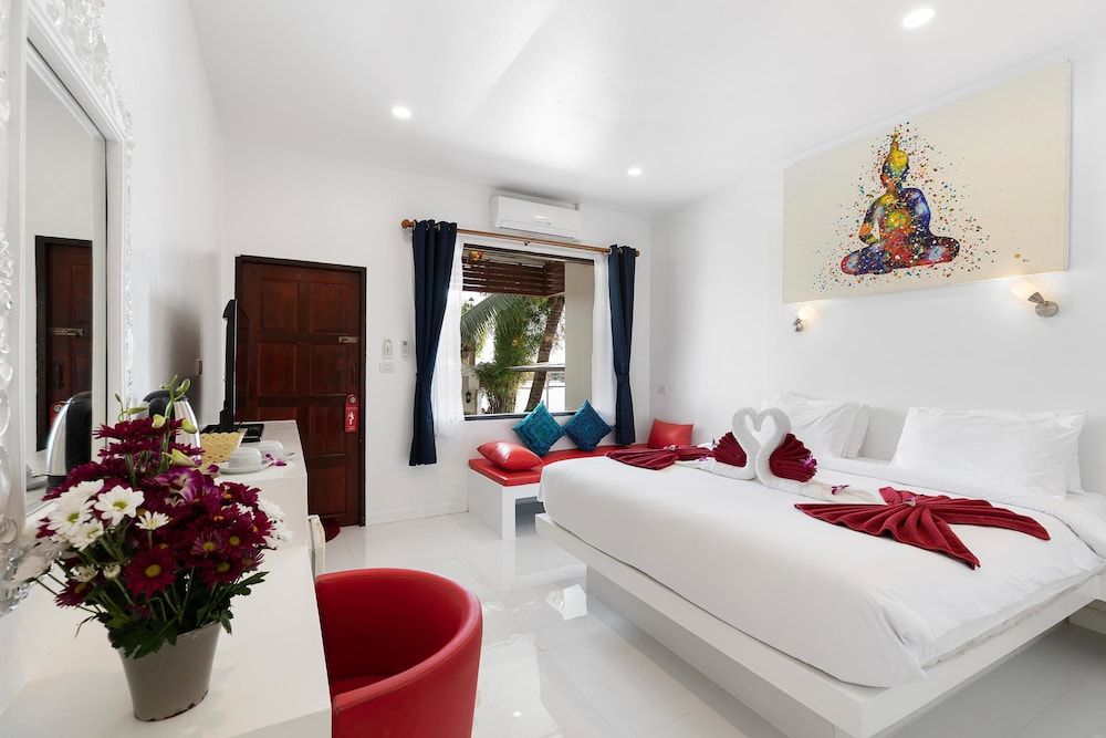 Crystal Bay Beach Resort Superior Room 2