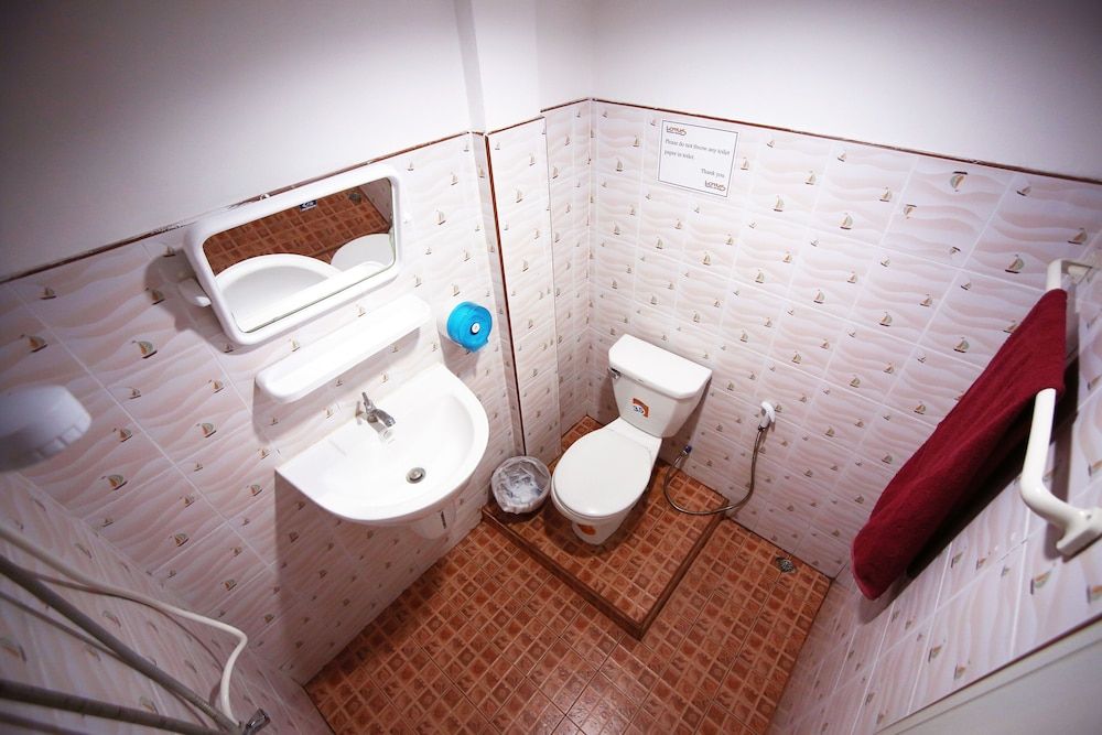 Lotus Friendly Hotel Standard Double Room 15