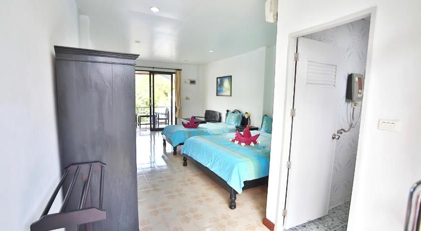 Lotus Friendly Hotel Triple Room 16