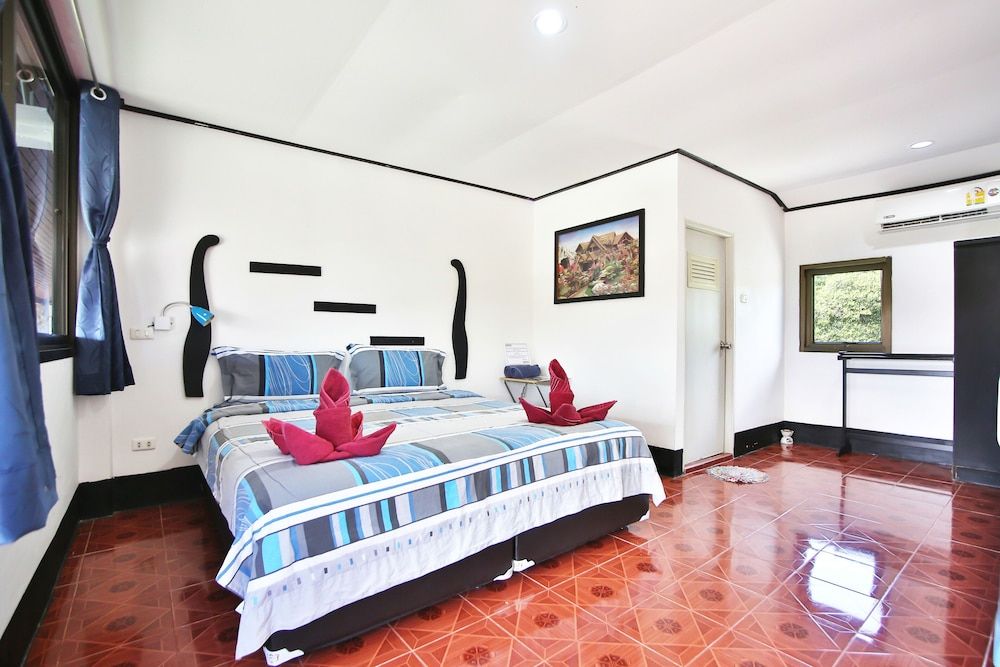 Lotus Friendly Hotel Standard Double Room 9