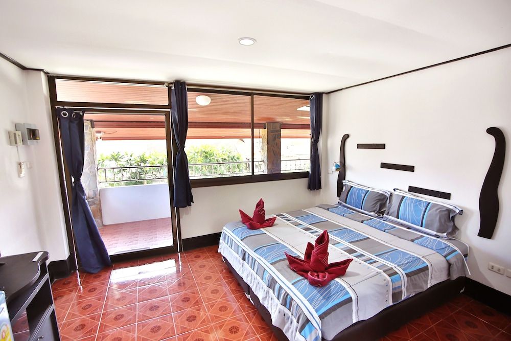 Lotus Friendly Hotel Standard Double Room 6