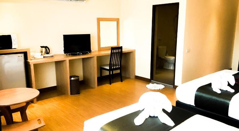 My Place Chaweng Beach Triple Room 12