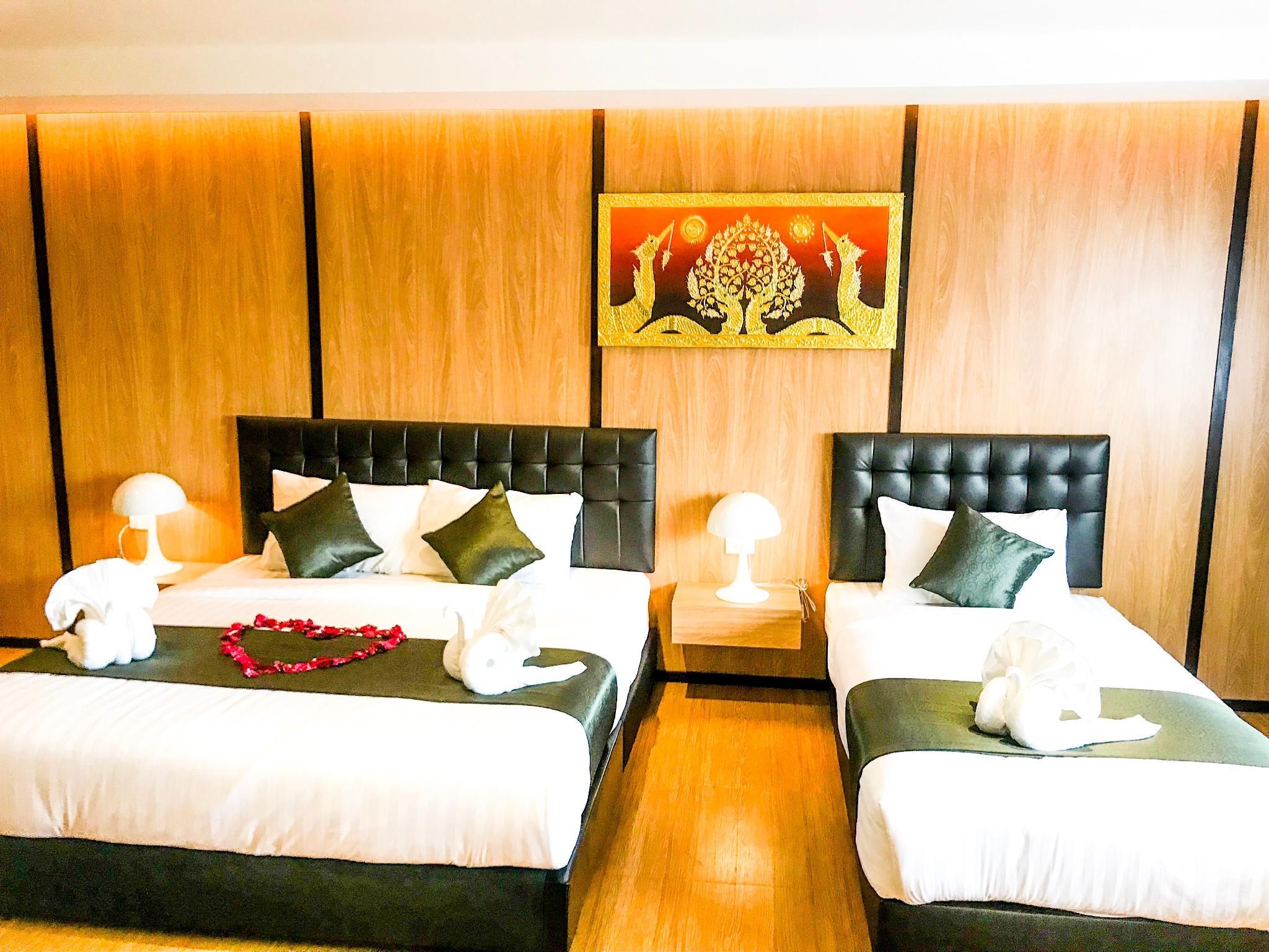 My Place Chaweng Beach Triple Room 6