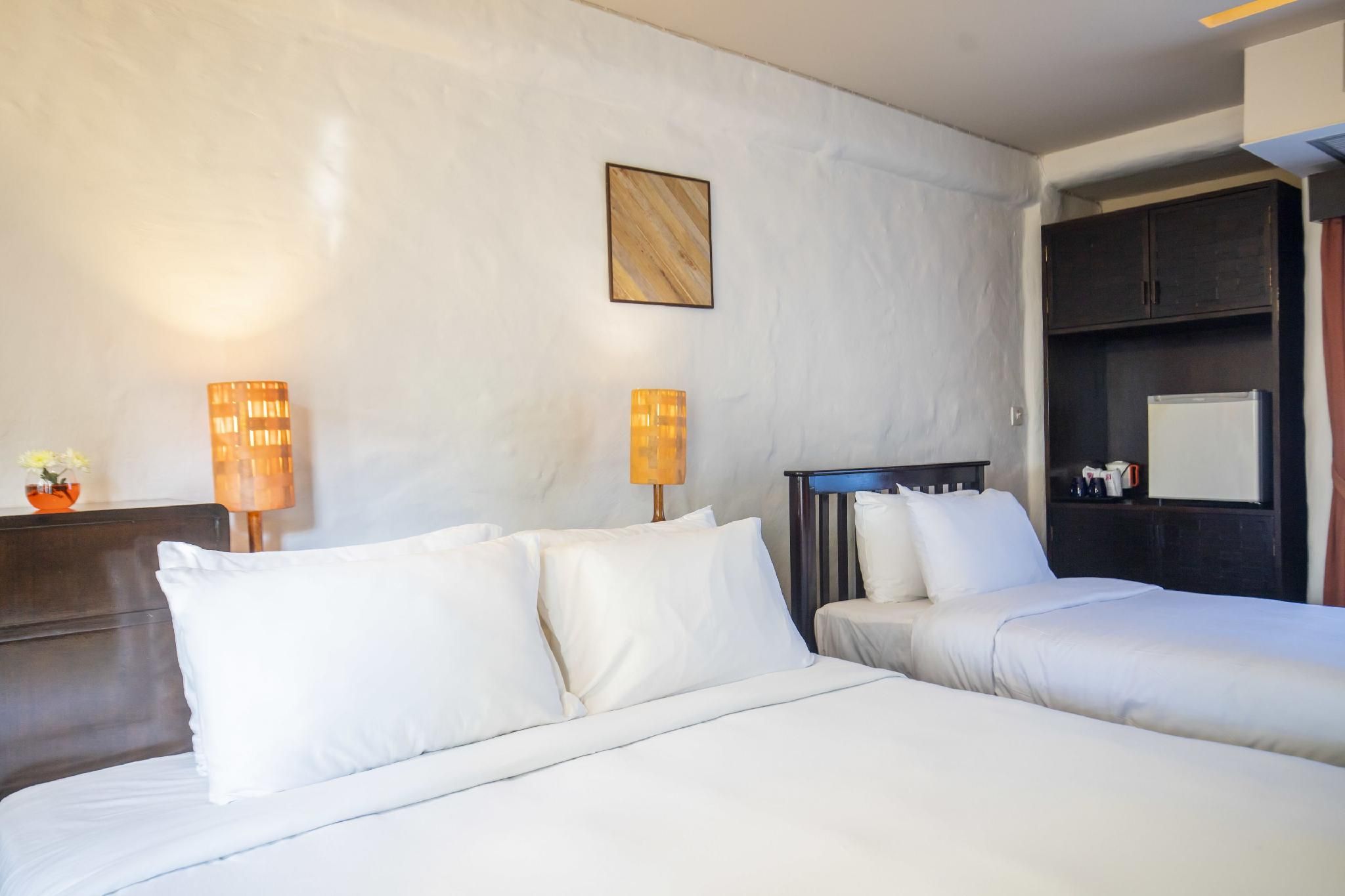 Punnpreeda Beach Resort Deluxe Room 43
