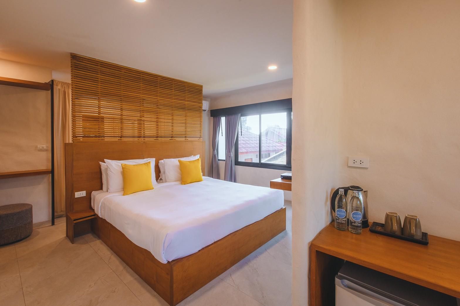 Punnpreeda Beach Resort Deluxe Suite 6